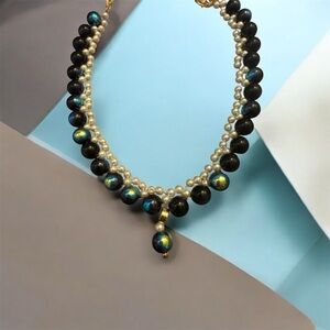 Elegant Black and Gold Pearl Necklace